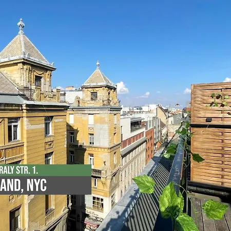 Little Americas New York Rooftop Terrace Budapešť