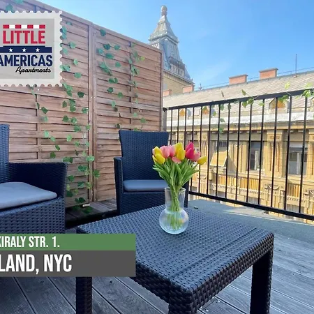 Little Americas New York Rooftop Terrace * Budapešť
