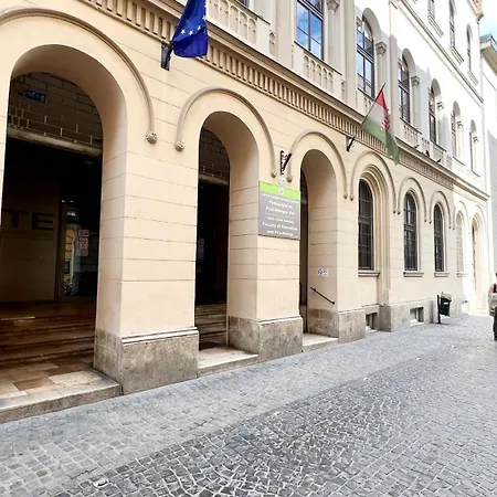 Little Americas New York Rooftop Terrace * Budapest