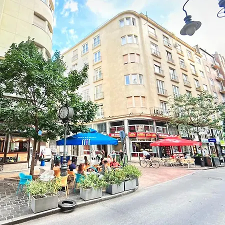 Little Americas New York Rooftop Terrace Apartment Budapest