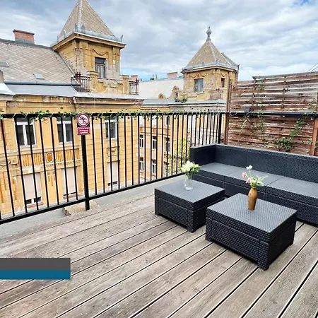 Little Americas New York Rooftop Terrace * Budapest