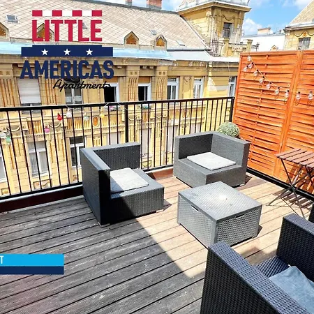 Апартаменты Little Americas New York Rooftop Terrace